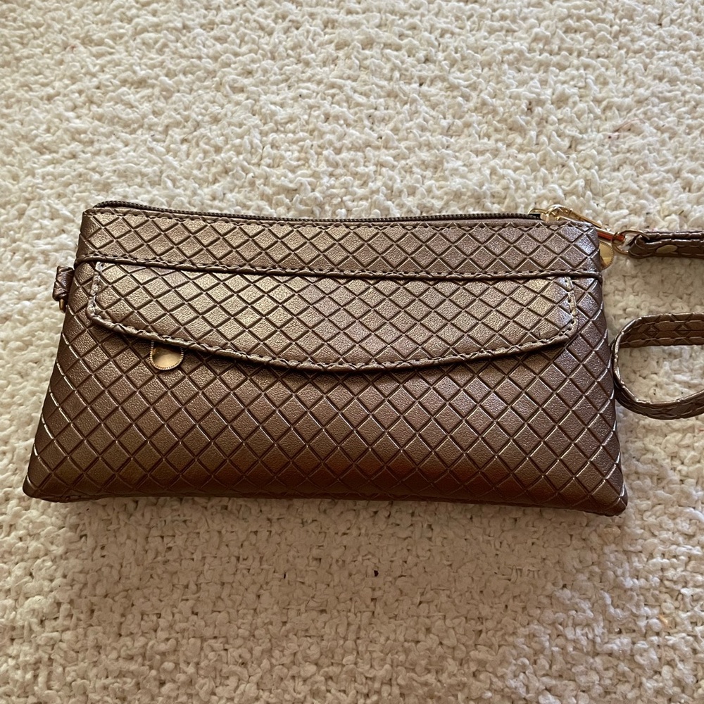 NWOT -Ladies Wristlet